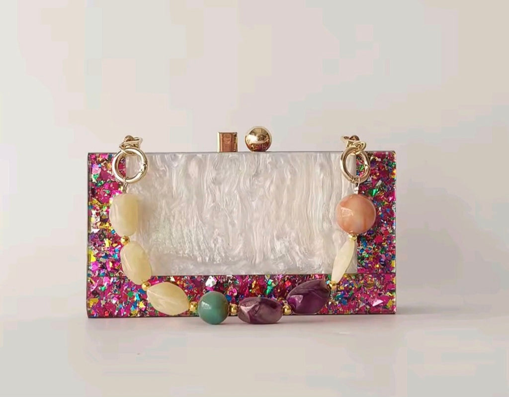 Cartera Chic Style