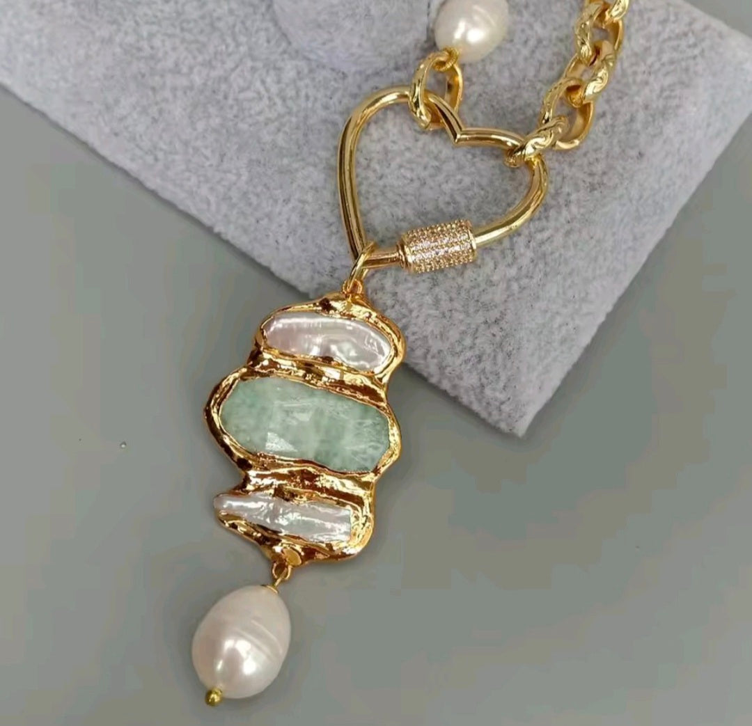 Perla de Agua Dulce Heart Necklace