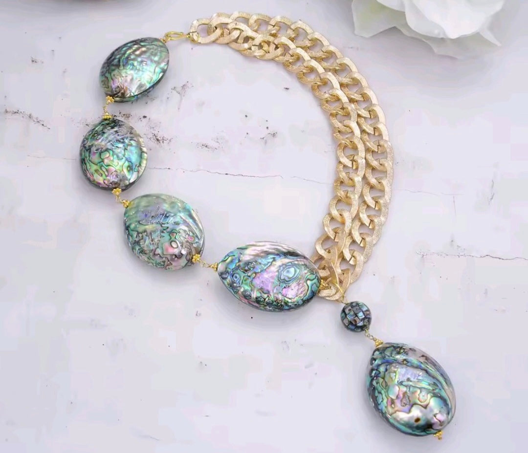 Collar con Conchas Naturales y Cadena Chapado en Oro