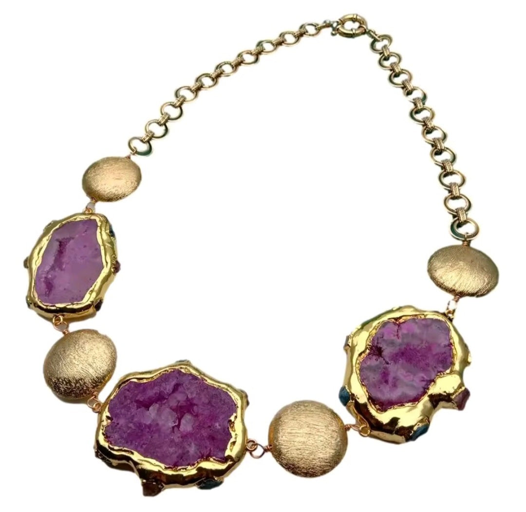 Collar en Agatas Fushia